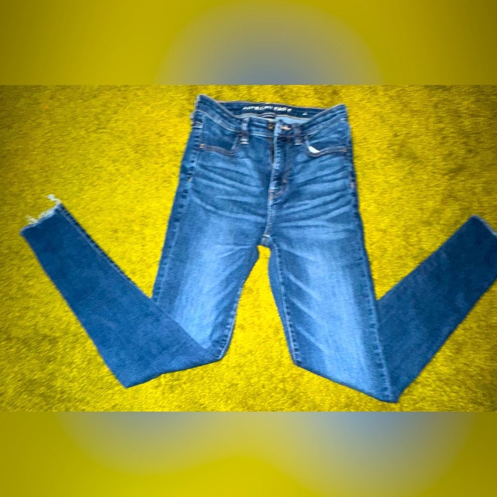 Ultra Hi-Rise Skinny Crop Jeans
